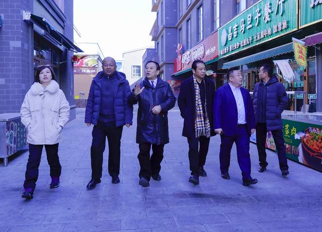建设新疆,繁荣家乡:兵团川渝商会走访川商企业"闲来小镇