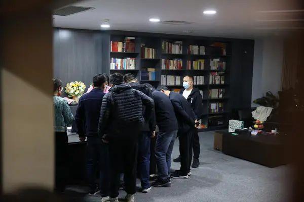 郑州禹州连夜突查，六家企业负责人已被公安机关带走