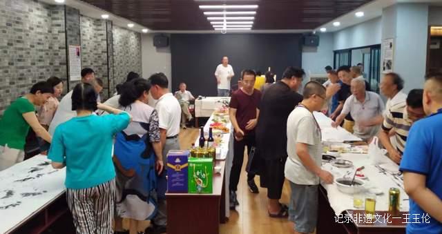 贵州知名书画家携手太升茶市,共同打造“中国风画廊”