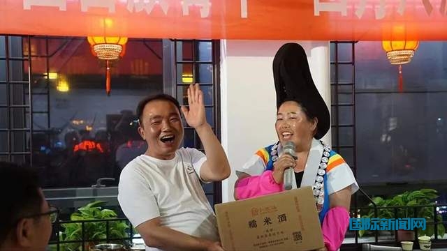 “笙歌飞苗寨,欢庆四月八”——苗族青年交友联谊活动在花溪举行