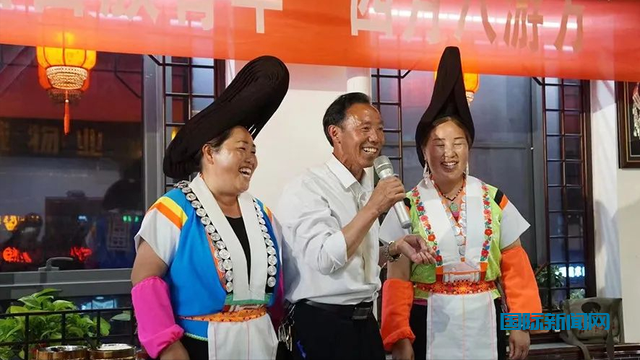 “笙歌飞苗寨,欢庆四月八”——苗族青年交友联谊活动在花溪举行