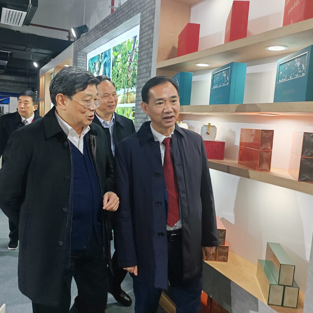 第六届东盟·湖南（永州）名优产品交易会开幕  活动精彩纷呈海内外客商云集