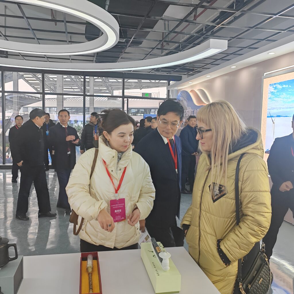 第六届东盟·湖南（永州）名优产品交易会开幕  活动精彩纷呈海内外客商云集