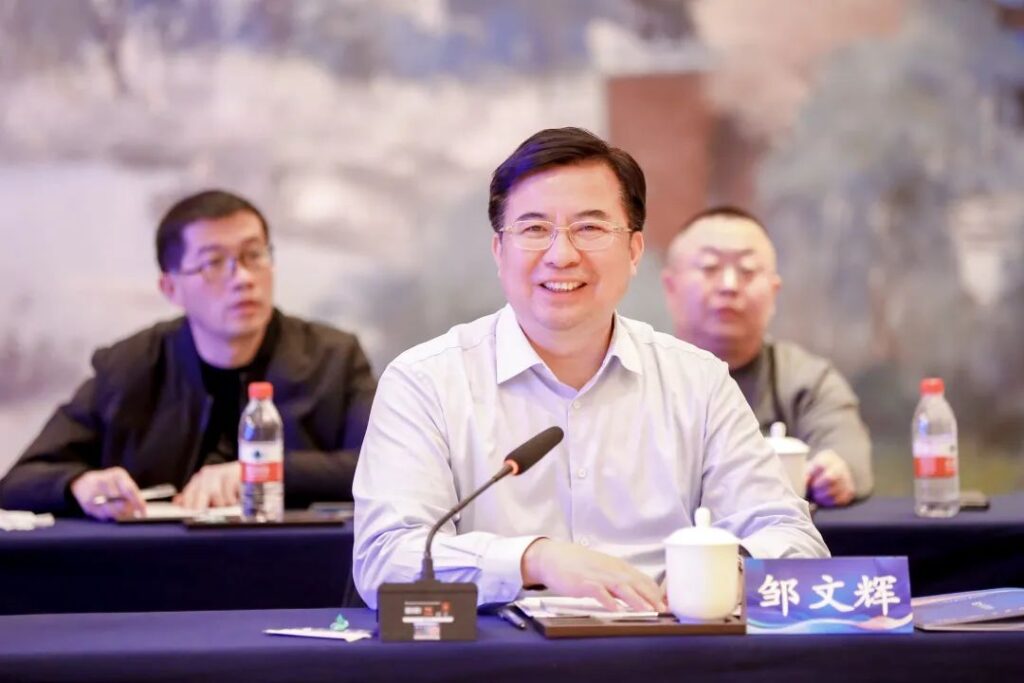 有个声音在呼唤：归来吧，归来吧，漂泊在外的游子 | 2023 年京津冀“湘（娄）商回归”座谈会在北京顺利召开